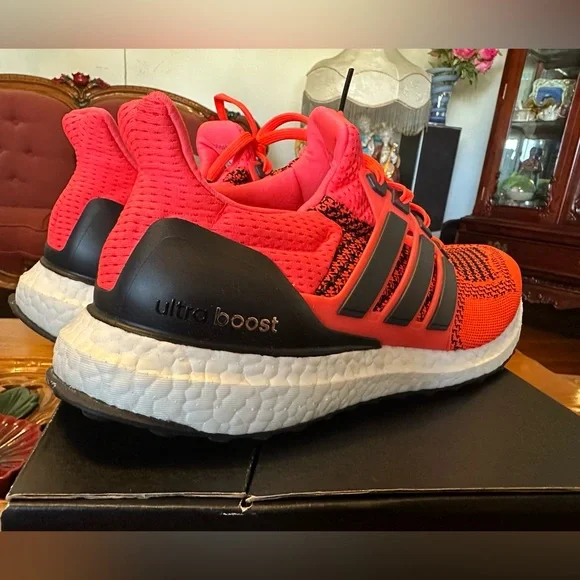 ultraBOOST 1.0 Retro ‘Solar Red’ FU6648 2019 Size 10 - Picture 4 of 13